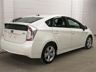 2012 Toyota Prius - Thumbnail