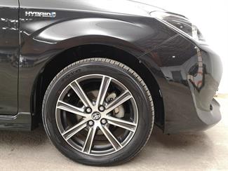 2016 Toyota Corolla - Thumbnail