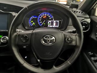 2016 Toyota Corolla - Thumbnail