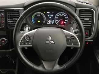2013 Mitsubishi Outlander - Thumbnail