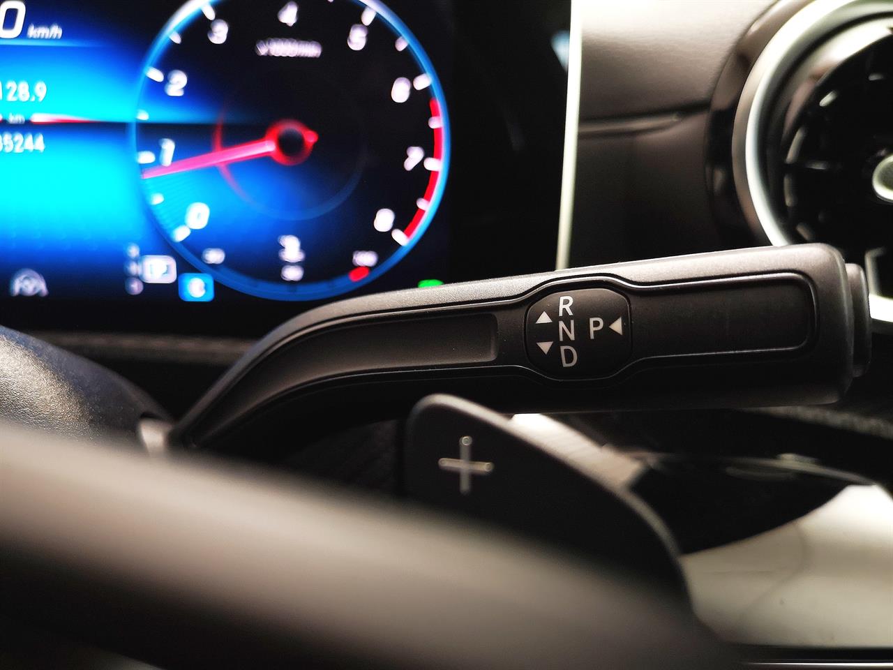 2020 Mercedes-Benz A 180