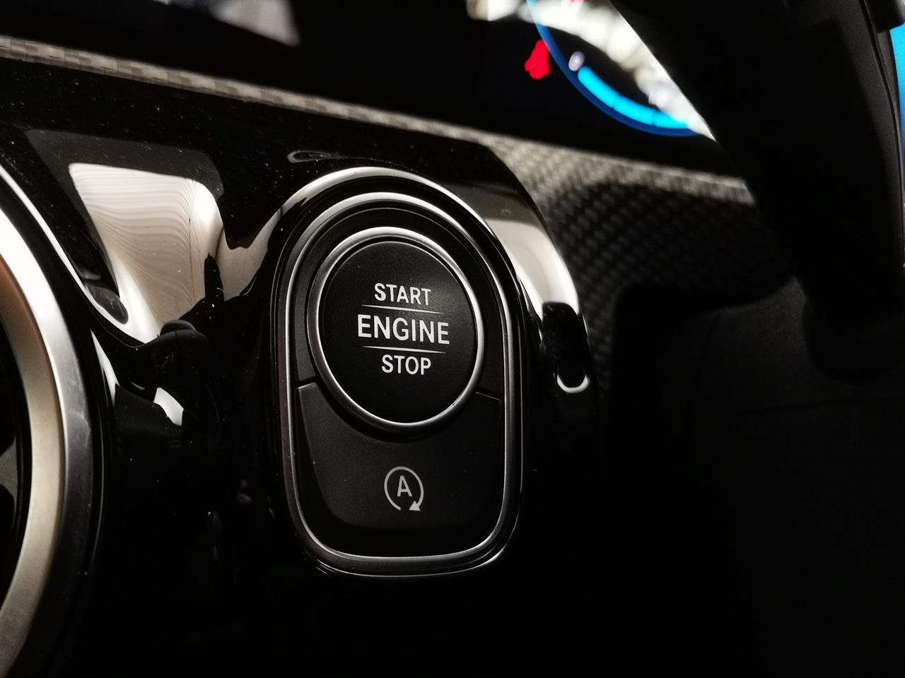 2020 Mercedes-Benz A 180