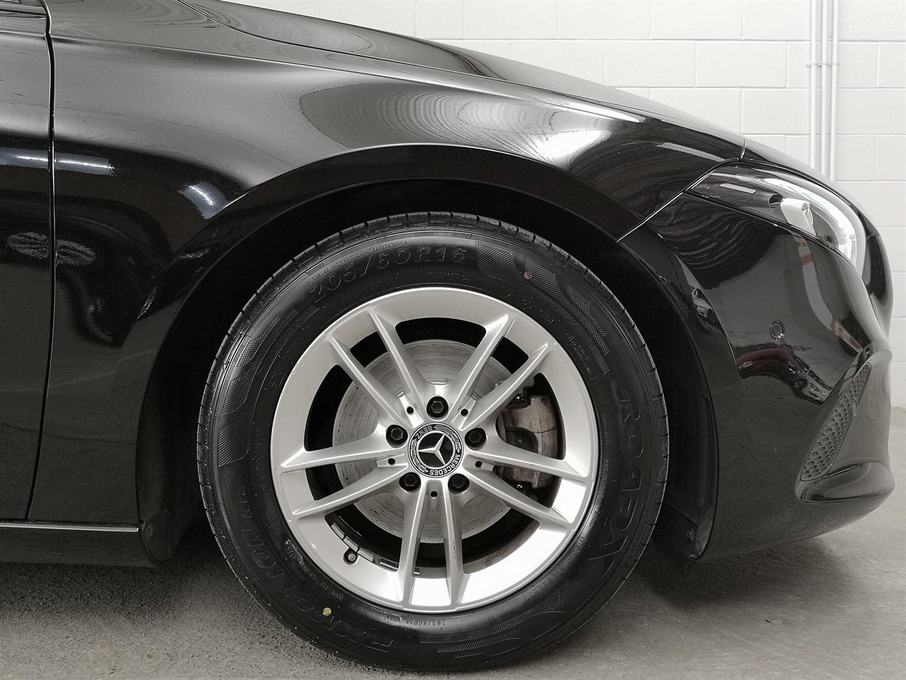 2020 Mercedes-Benz A 180