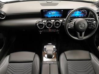 2020 Mercedes-Benz A 180 - Thumbnail