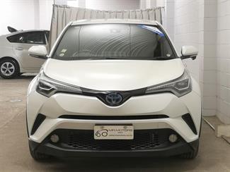 2018 Toyota C-HR - Thumbnail