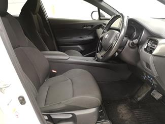 2018 Toyota C-HR - Thumbnail