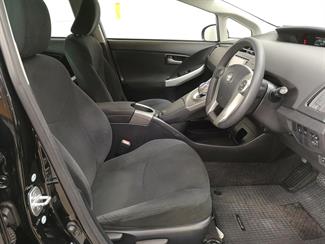 2014 Toyota Prius - Thumbnail
