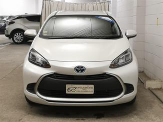 2023 Toyota Aqua - Thumbnail