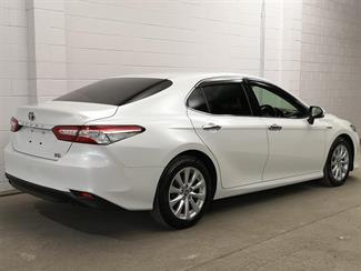 2018 Toyota Camry - Thumbnail