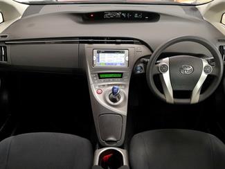 2013 Toyota Prius - Thumbnail