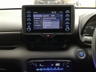 2020 Toyota Yaris - Thumbnail