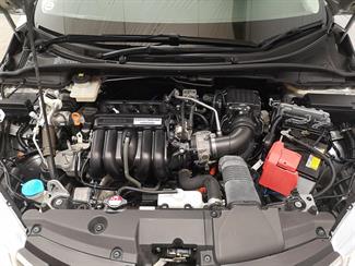 2016 Honda Grace - Thumbnail