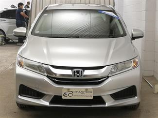 2016 Honda Grace - Thumbnail