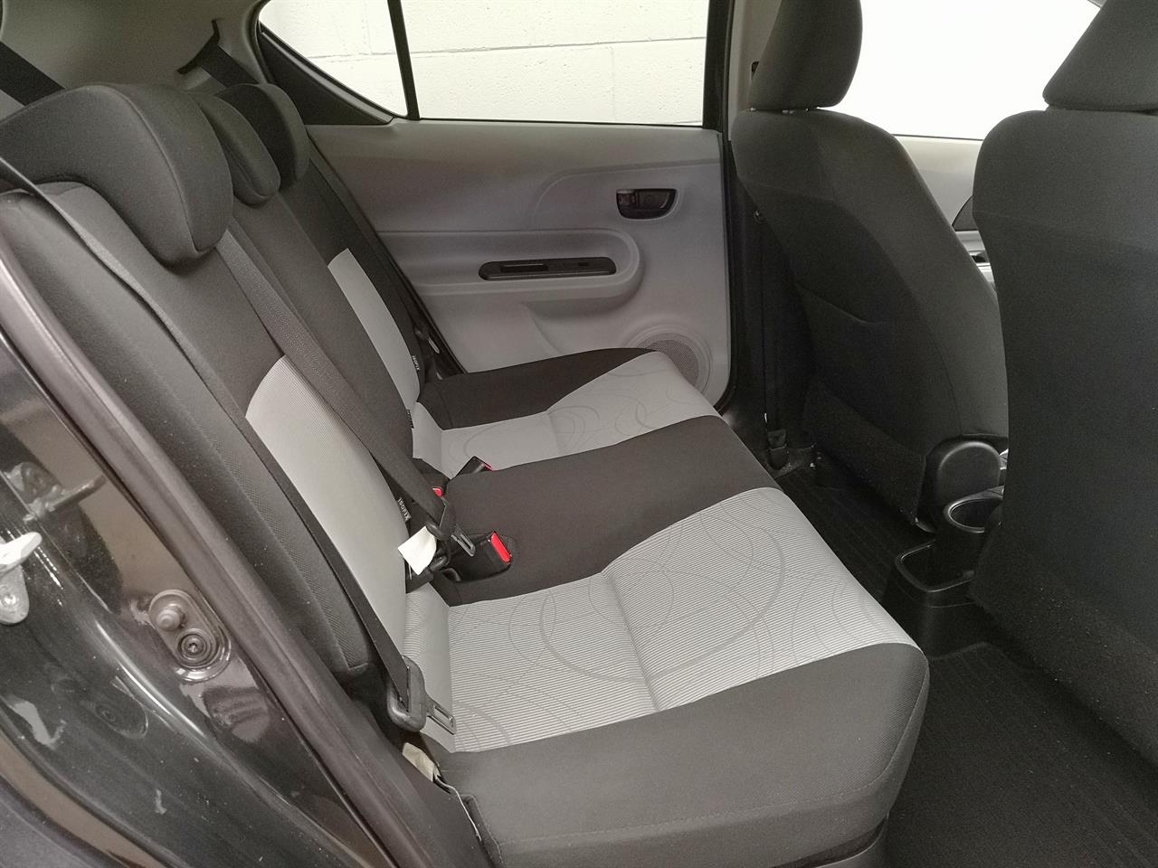 2013 Toyota Aqua