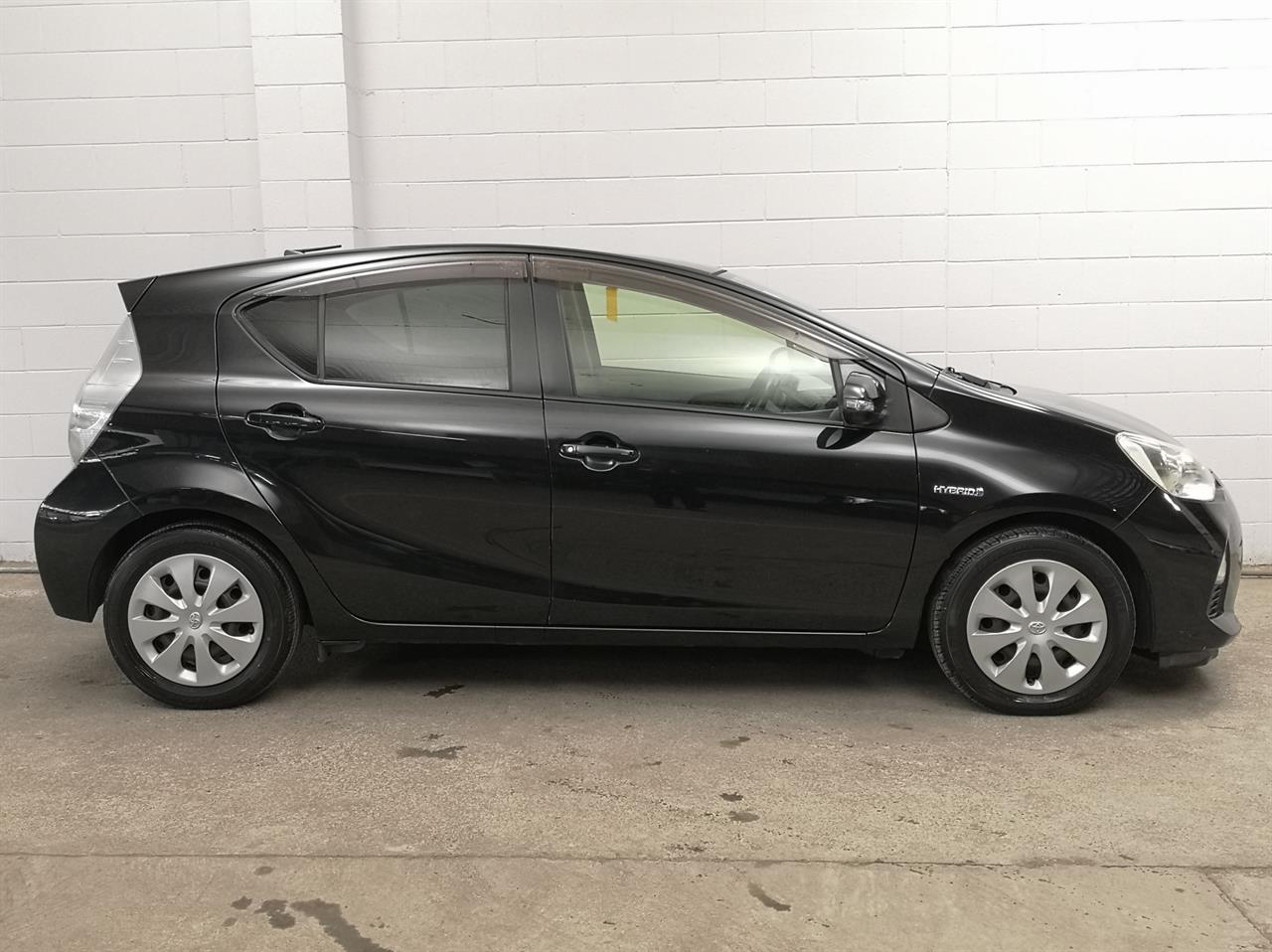 2013 Toyota Aqua