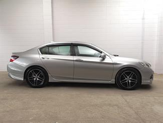 2017 Honda Accord - Thumbnail