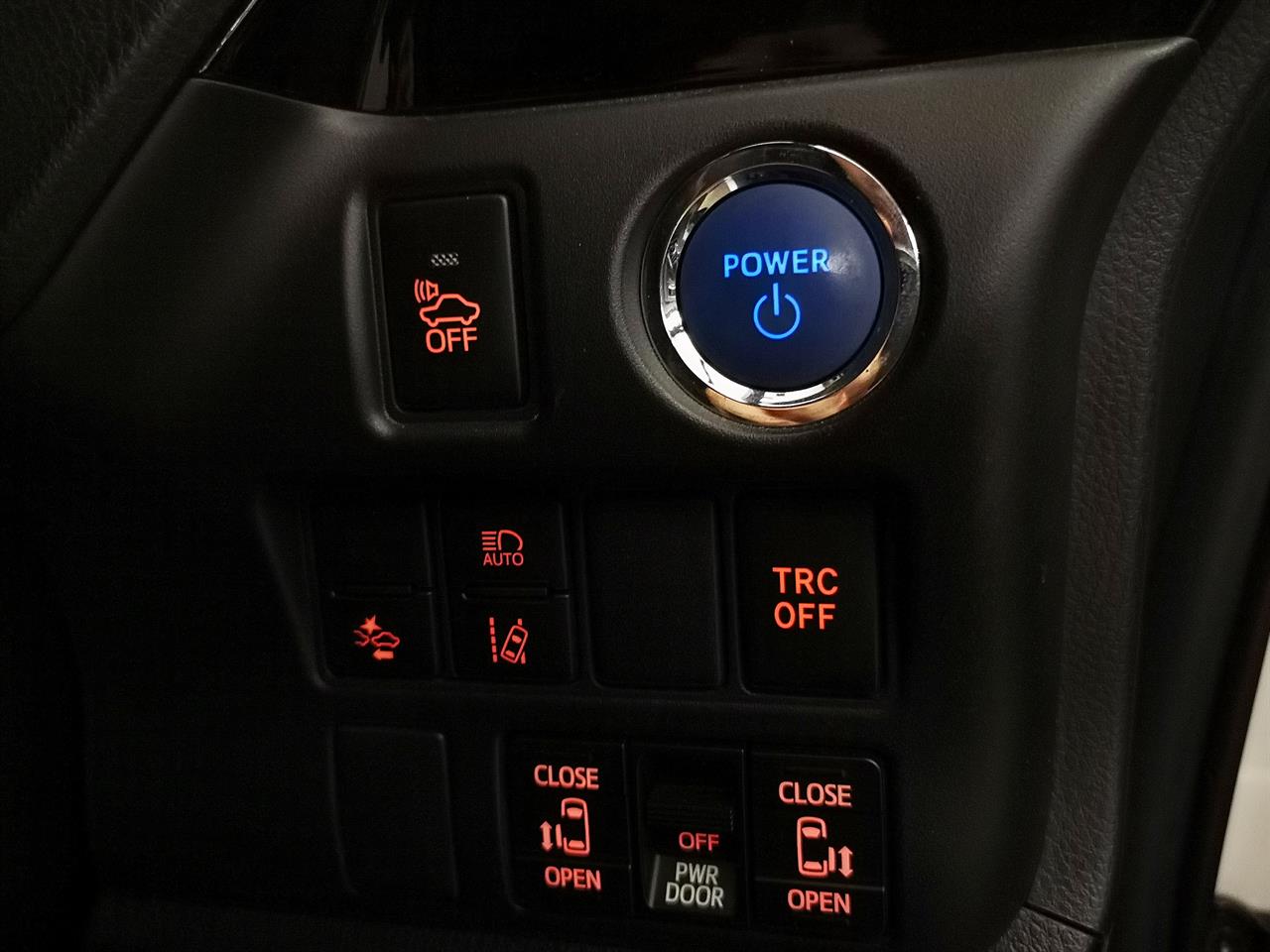 2017 Toyota Voxy