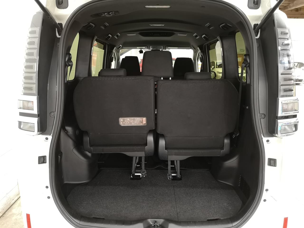 2017 Toyota Voxy
