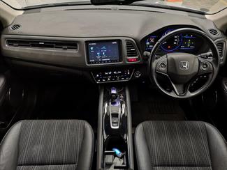 2015 Honda Vezel - Thumbnail