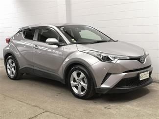 2017 Toyota C-HR - Thumbnail