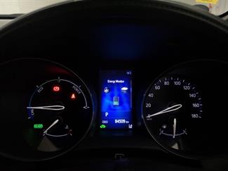 2017 Toyota C-HR - Thumbnail