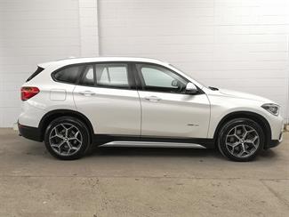2015 BMW X1 - Thumbnail