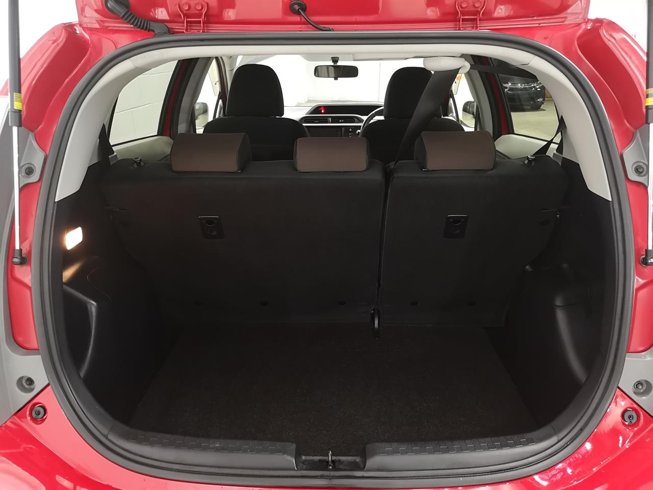 2013 Toyota Aqua