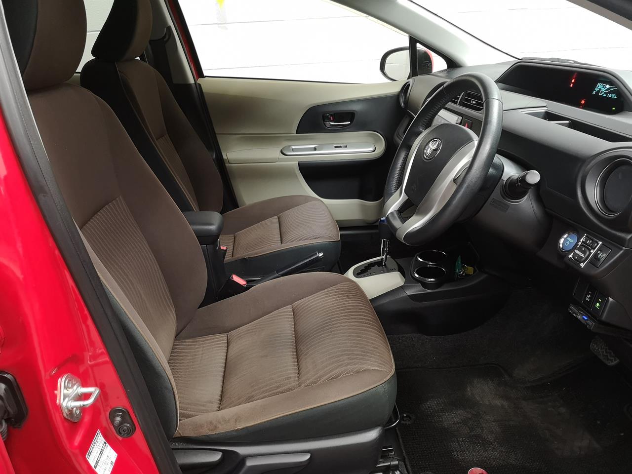 2013 Toyota Aqua