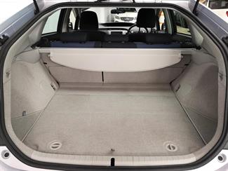 2012 Toyota Prius - Thumbnail