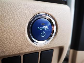 2014 Toyota Alphard - Thumbnail