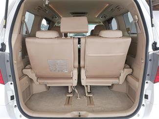 2014 Toyota Alphard - Thumbnail