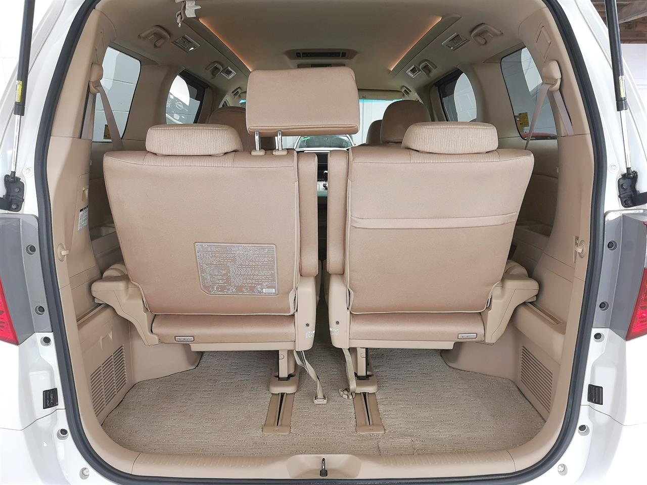 2014 Toyota Alphard