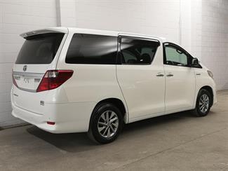 2014 Toyota Alphard - Thumbnail