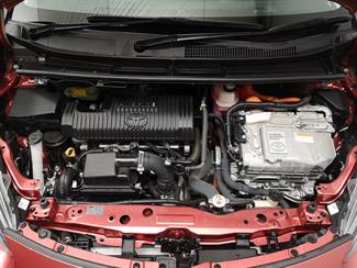 2018 Toyota Sienta - Thumbnail