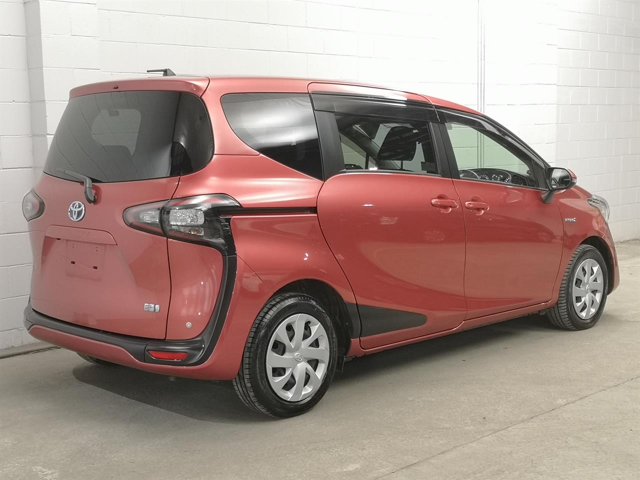 2018 Toyota Sienta