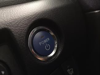 2015 Toyota Sai - Thumbnail