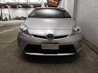 2015 Toyota Prius - Thumbnail