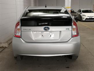 2015 Toyota Prius - Thumbnail
