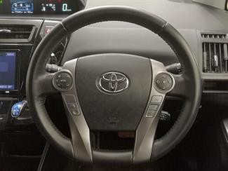 2018 Toyota Prius - Thumbnail