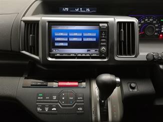 2012 Honda Stepwagon - Thumbnail