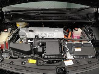 2015 Toyota Prius - Thumbnail