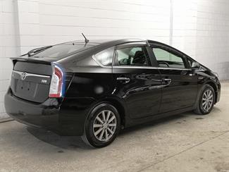 2015 Toyota Prius - Thumbnail