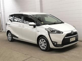 2016 Toyota Sienta - Thumbnail