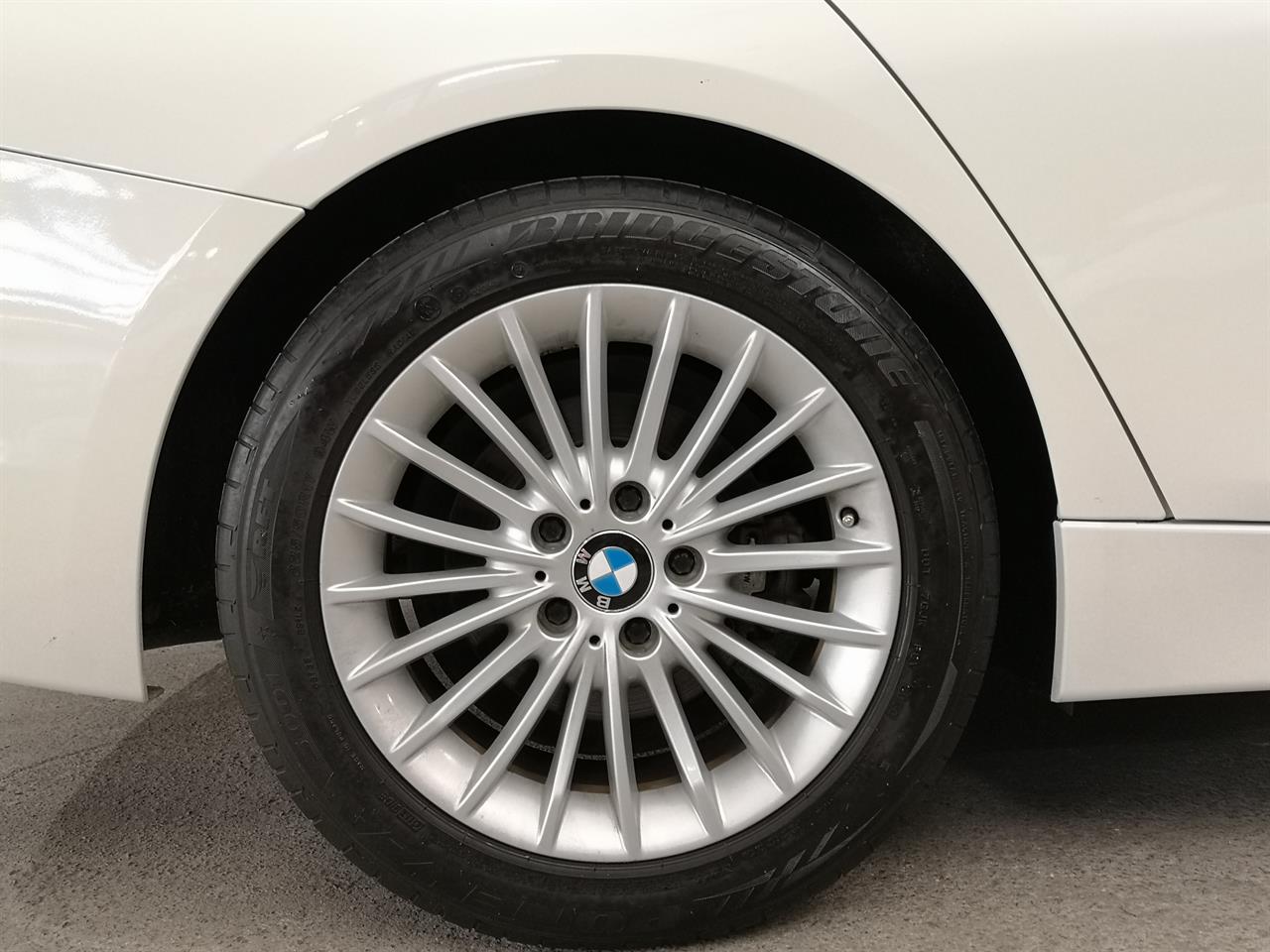 2016 BMW 320i 