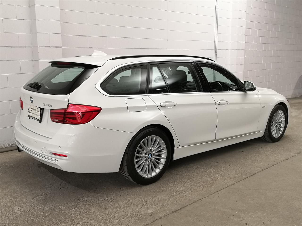 2016 BMW 320i 