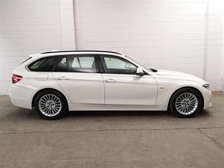 2016 BMW 320i  - Thumbnail