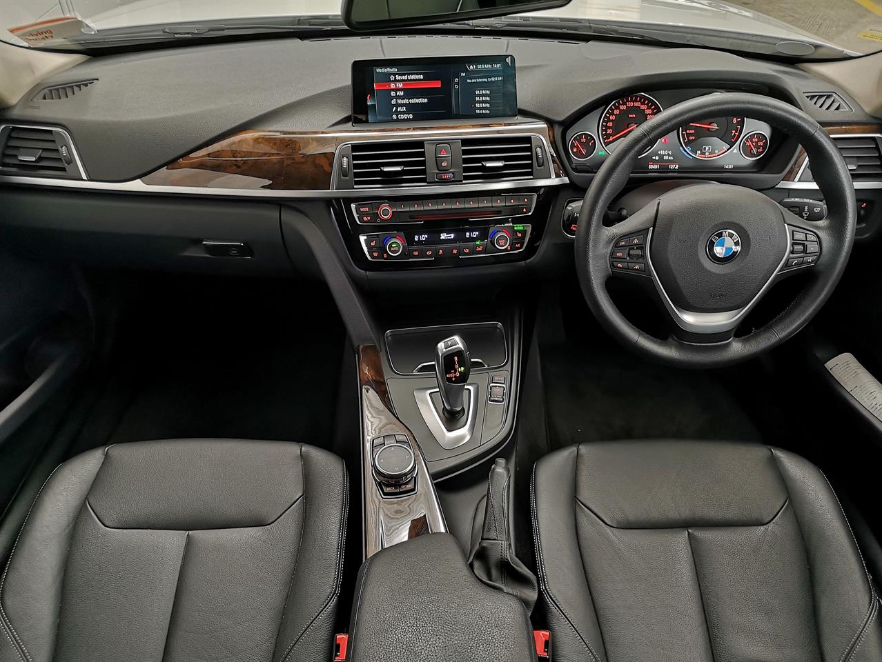 2016 BMW 320i 