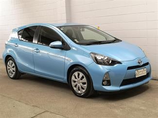 2013 Toyota Aqua - Thumbnail