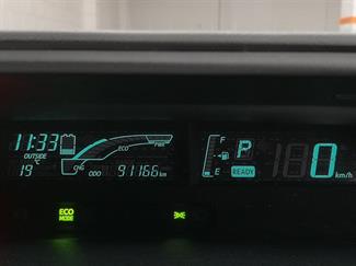 2013 Toyota Aqua - Thumbnail