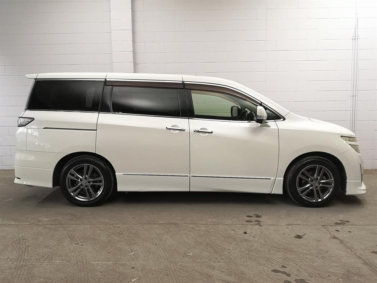 2012 Nissan Elgrand